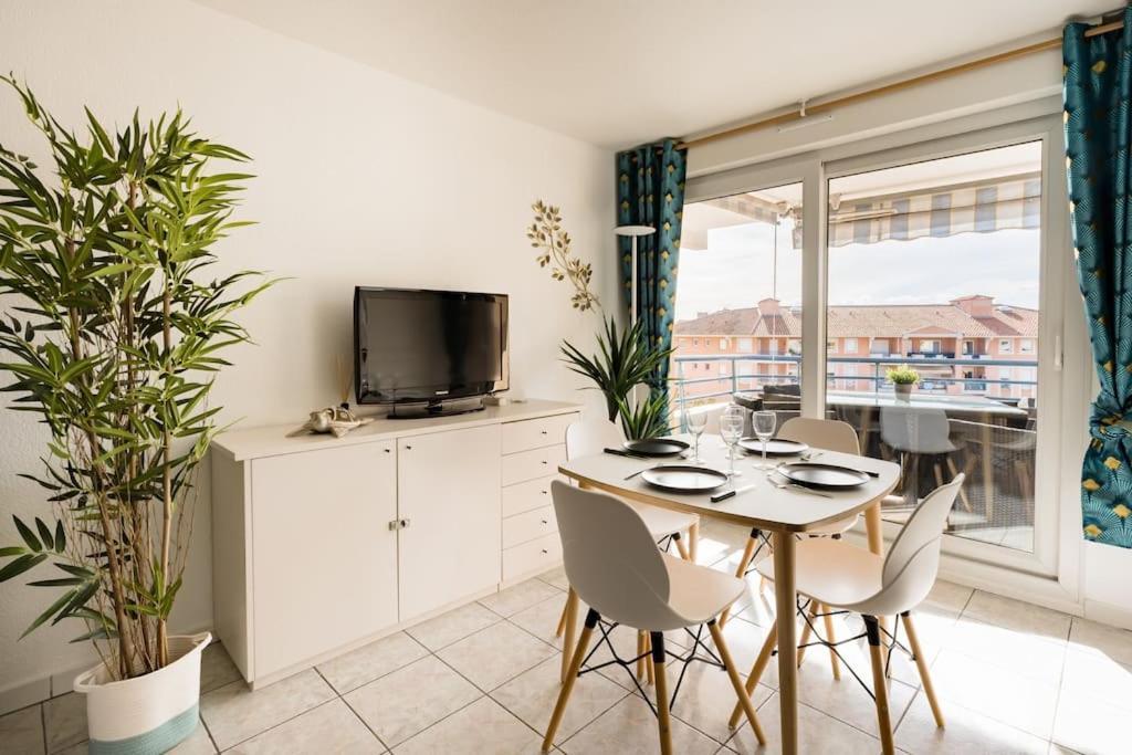 Port-Frejus, Le Paladien, Appartement 2 Pieces Climatise, Terrasse & Parking Екстер'єр фото