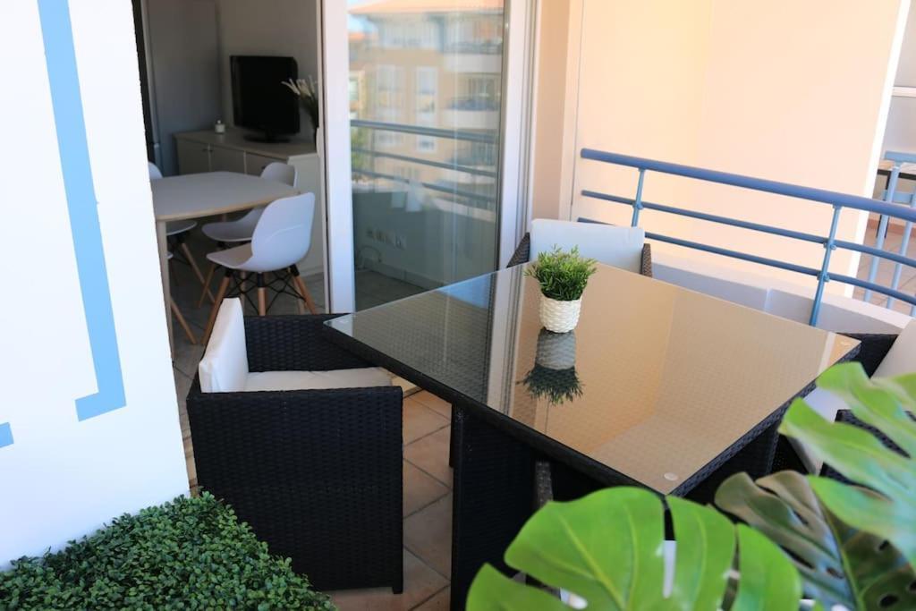 Port-Frejus, Le Paladien, Appartement 2 Pieces Climatise, Terrasse & Parking Екстер'єр фото