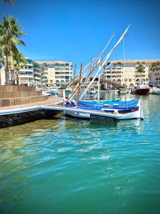 Port-Frejus, Le Paladien, Appartement 2 Pieces Climatise, Terrasse & Parking Екстер'єр фото