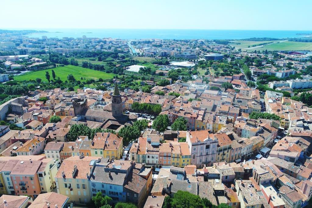 Port-Frejus, Le Paladien, Appartement 2 Pieces Climatise, Terrasse & Parking Екстер'єр фото
