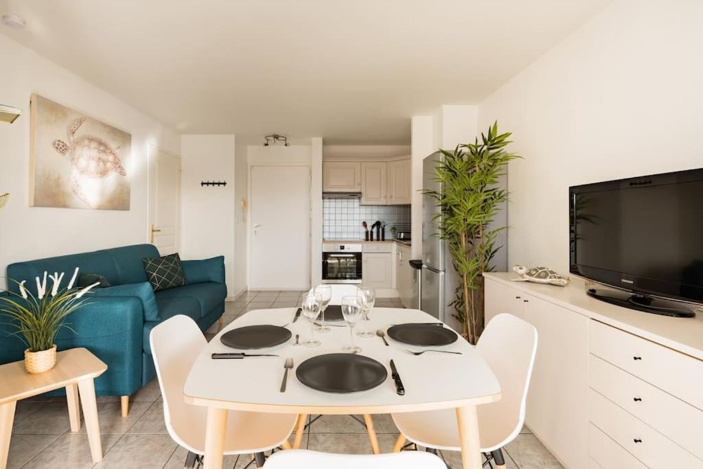 Port-Frejus, Le Paladien, Appartement 2 Pieces Climatise, Terrasse & Parking Екстер'єр фото