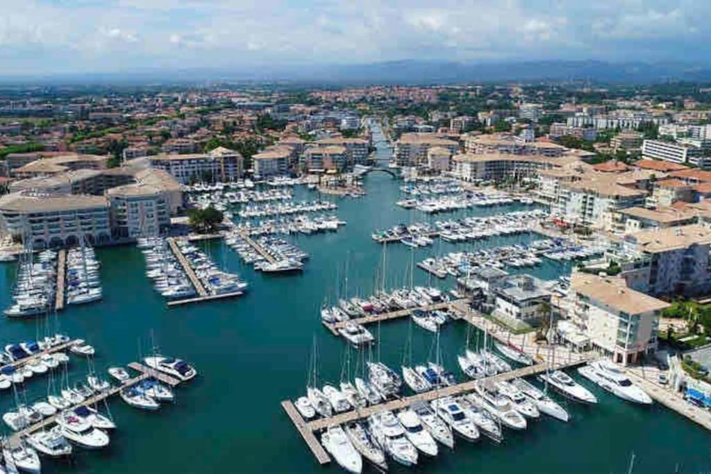 Port-Frejus, Le Paladien, Appartement 2 Pieces Climatise, Terrasse & Parking Екстер'єр фото