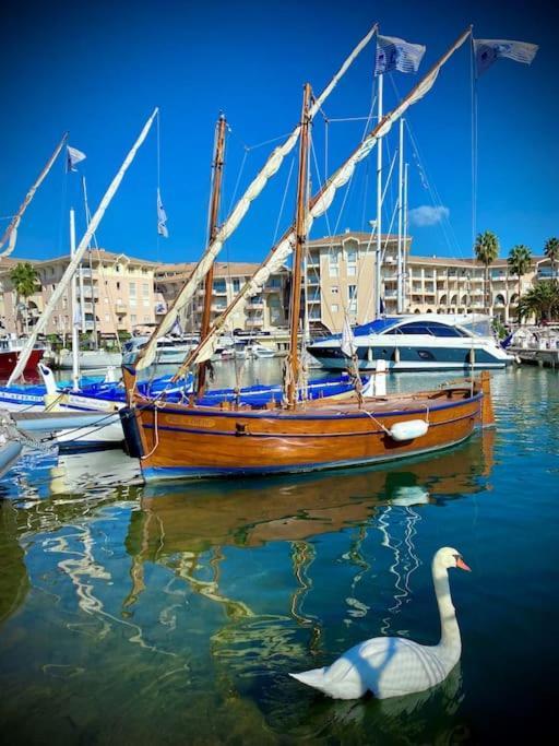 Port-Frejus, Le Paladien, Appartement 2 Pieces Climatise, Terrasse & Parking Екстер'єр фото